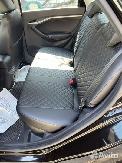 Чехлы из экокожи на Весту