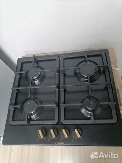 Газовая варочная поверхность Bosch PGP6B3B90R
