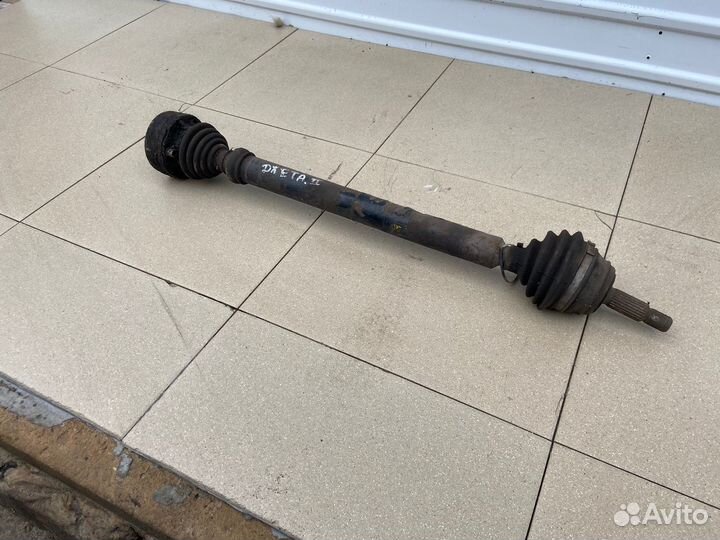 Привод передний правый Volkswagen Jetta 2