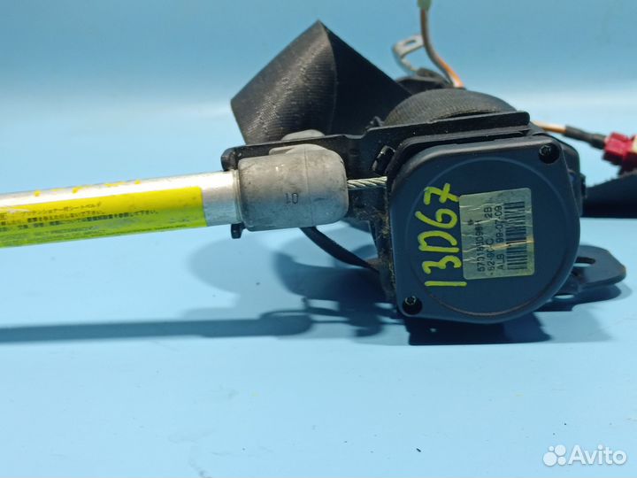 Ремень безопасности для Mitsubishi Carisma