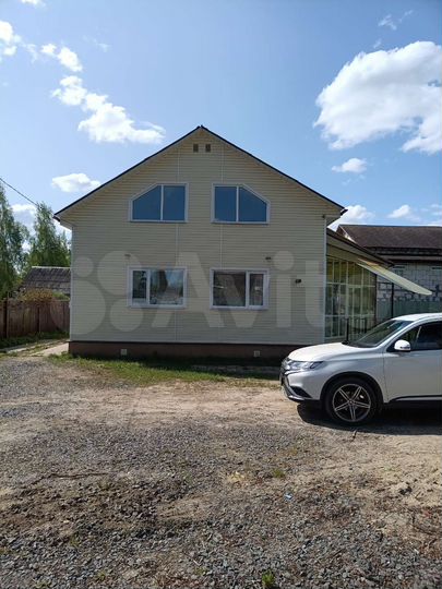 Дом 200 м² на участке 10 сот.