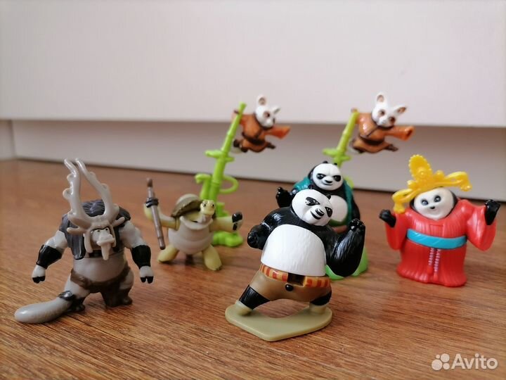 Игрушки из киндеров и Ленты коллекционные