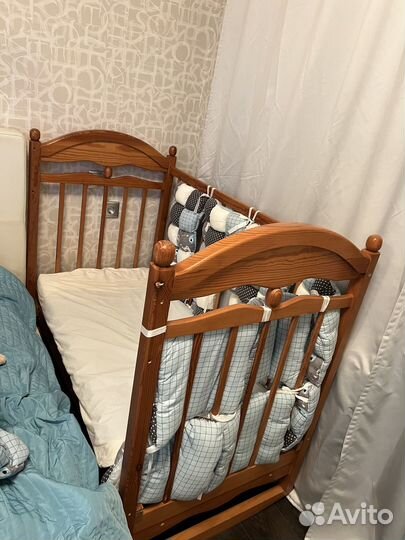Продам детскую кроватку