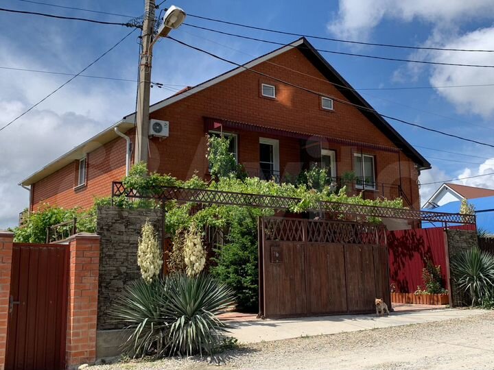 Комната 15 м² в 6-к., 1/3 эт.