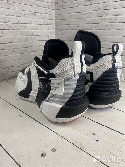 Кроссовки adidas Dame 7 GW2804