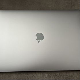 MacBook Pro 15 2017 16/512GB Radeon Pro 560