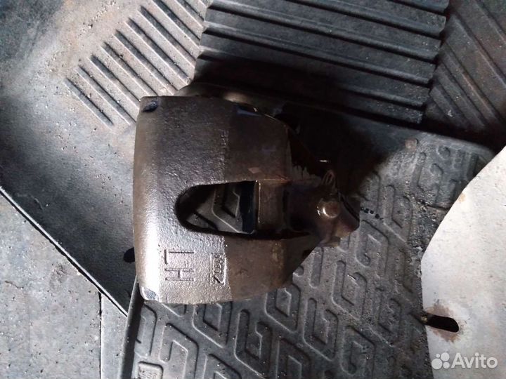 Левый передний тормозной суппорт, форд фокус 2 рес