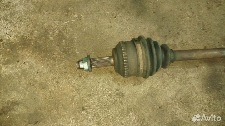 Рено сценик 1 полуось правая