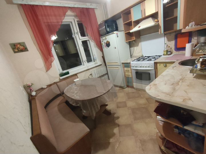 2-к. квартира, 51 м², 5/10 эт.