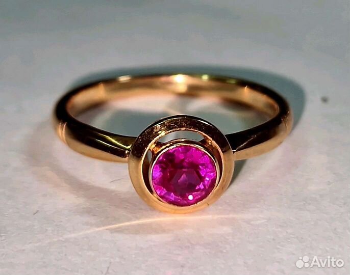 Золотое кольцо с рубином