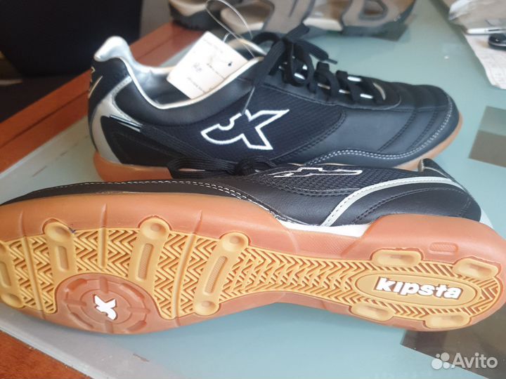 Кроссовки мужские для фут зала