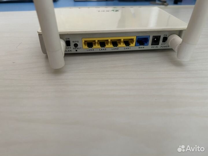 Роутер Zyxel Keenetic Giga