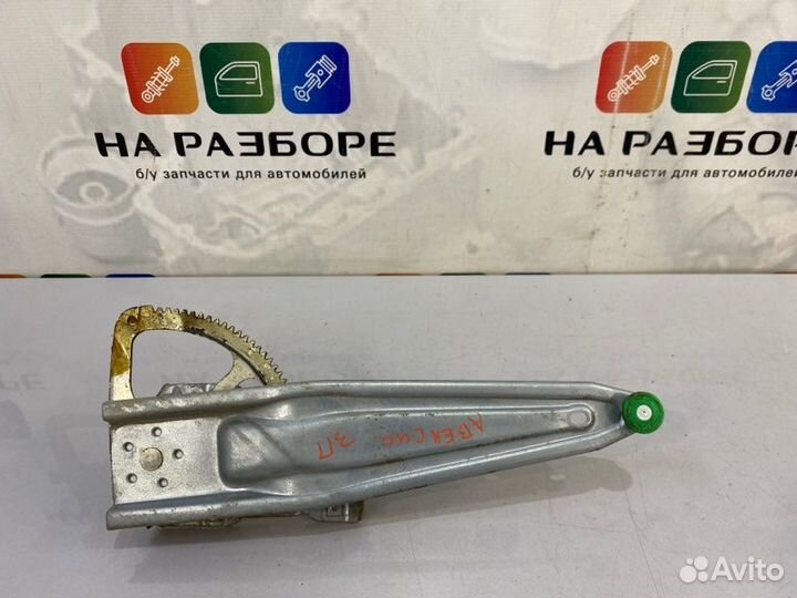 Стеклоподъемник задний правый Toyota Avensis T270