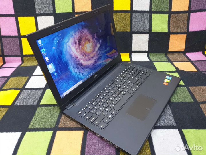 Ноутбук Dell Inspiron 15 i5 (видео 2Гб)