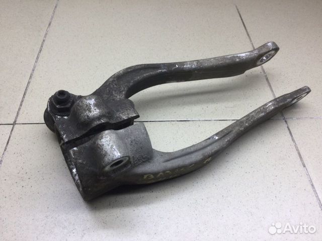 Кронштейн амортизатора правый правый Bmw 6-Serie