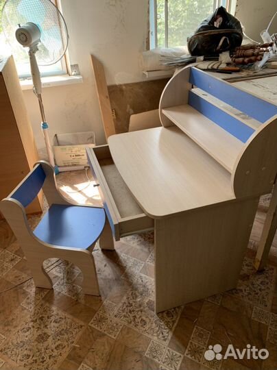 Детский стол и стул