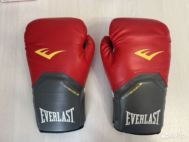 Боксерские перчатки 14 oz / Everlast