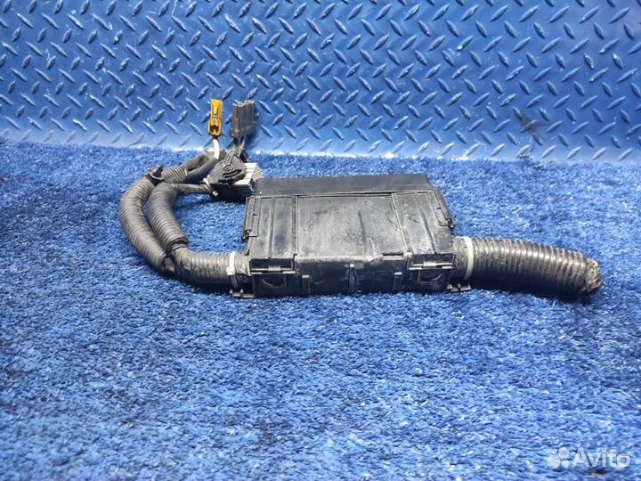 Блок предохранителей Nissan Juke