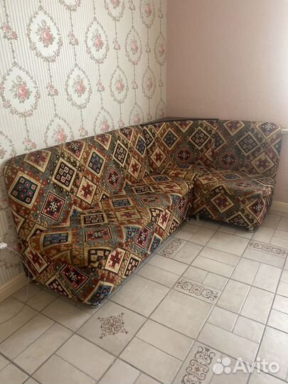 Угловой диван на кухню бу