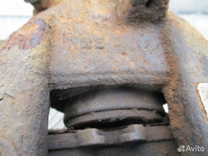 Суппорт задний Volkswagen Crafter 2.0 CKT 11г