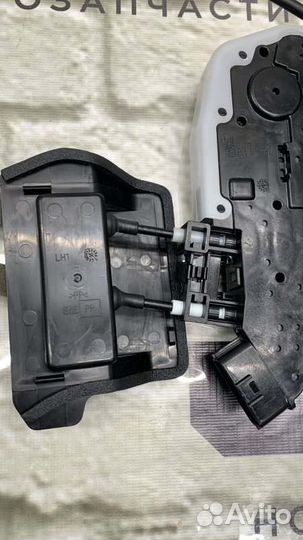 Замок двери передний левый Infiniti Fx37 S51 3.7