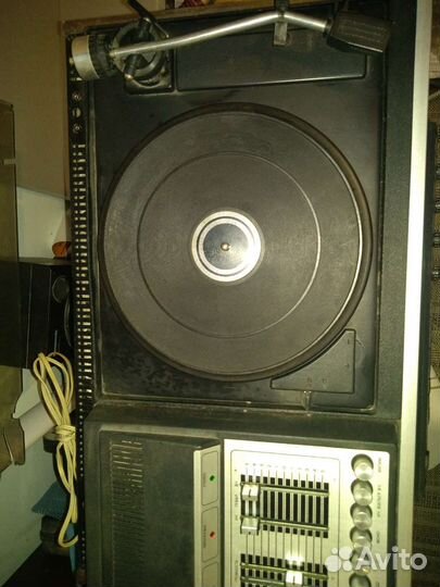 Проигрыватель винила мелодия 103 в