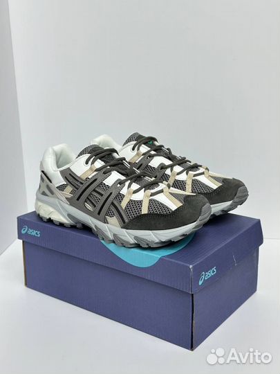 Кроссовки asics gore tex