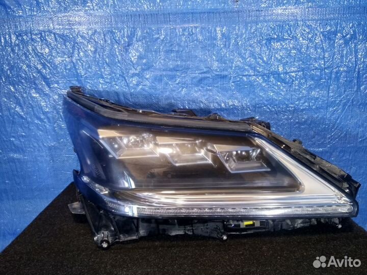 Фара правая Lexus LX
