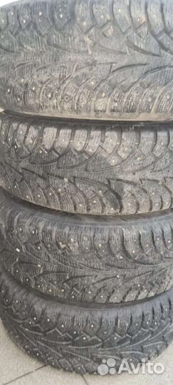 Hankook Winter I'Pike W409 215/60 R16 95T
