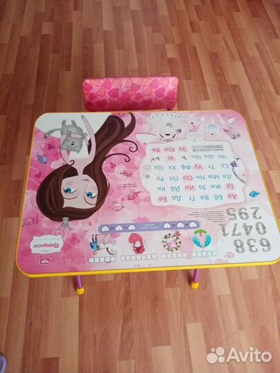 Стол и стул детский