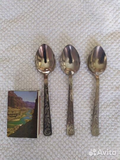 Сахарница, ложки, вилки