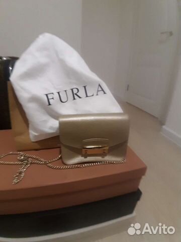 Золотая сумка furla
