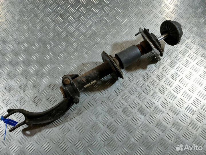 Амортизатор передний Audi A7 4G 2012 4G8413031J