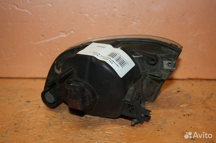 Фара противотуманная правая BMW E92 2006