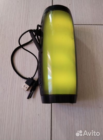 Колонка со светомузыкой, двумя динамиками, мощным