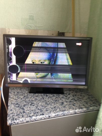 ЖК телевизор