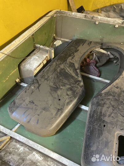 Газ -24 заднее крыло