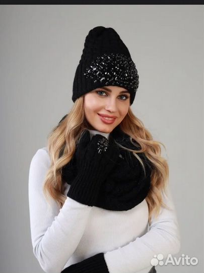 Шапка вязанная женская и снуд