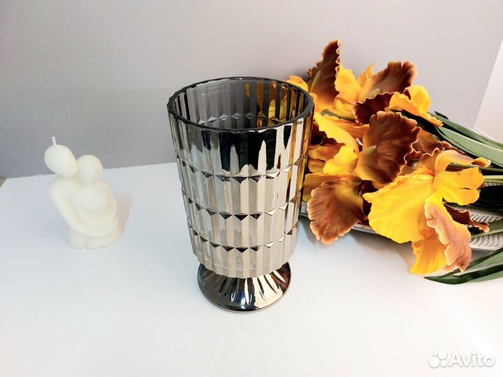 Ваза для цветов серая 18 см прозрачная стекло