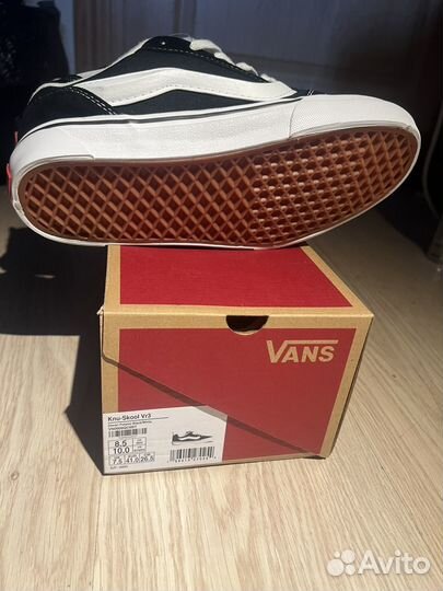 Vans Knu Skool дутыши