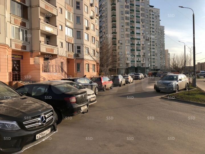 Продам торговое помещение, 163 м²