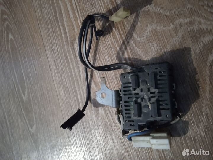 Блок обогрева заднего стекла Toyota Mark II