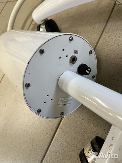 Профессиональная лампа для отбеливания зубов