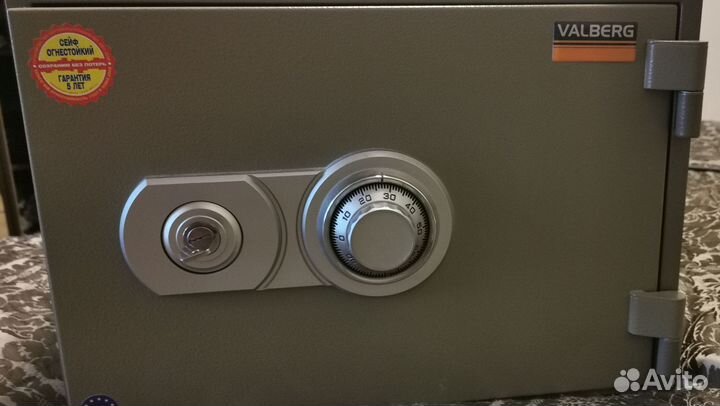 Сейф огнестойкий Valberg FRS-32 CL