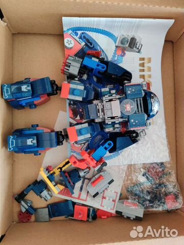 Игрушка робот конструктор