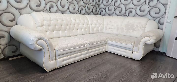 Кожаный угловой диван бу