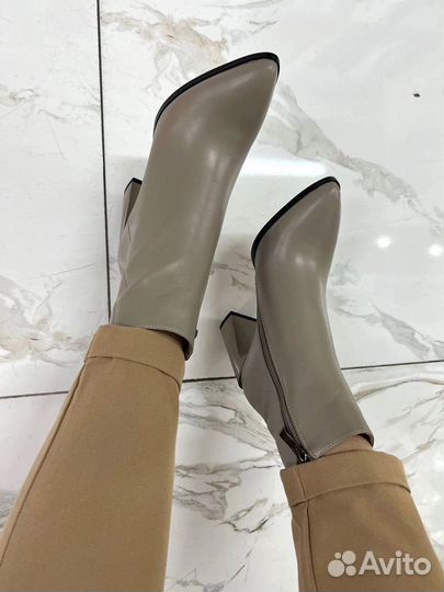 Ботинки осенние женские