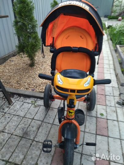 Детский велосипед трехколесный с ручкой