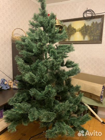 Елка искусственная