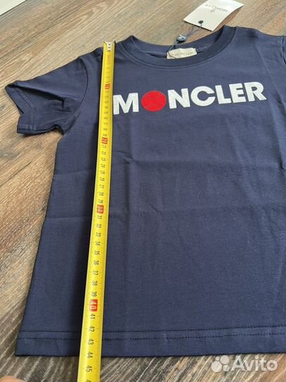 Moncler футболка и шорты